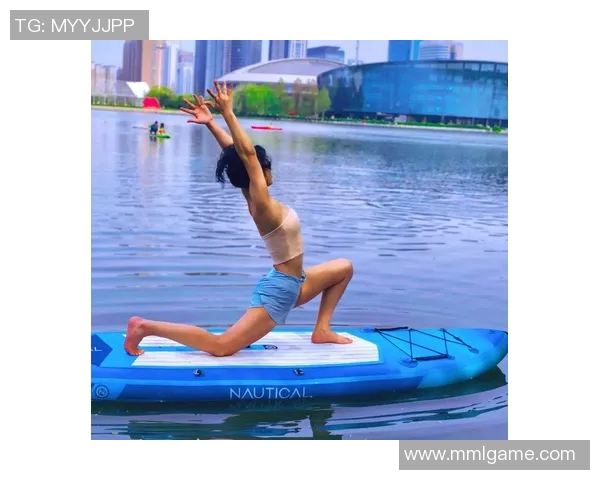 水中运动对身体健康的多重益处及其在健身领域中的应用探讨