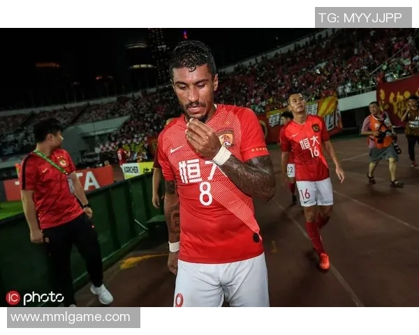 广州恒大与墨尔本胜利对决球迷热议比赛表现与战术分析